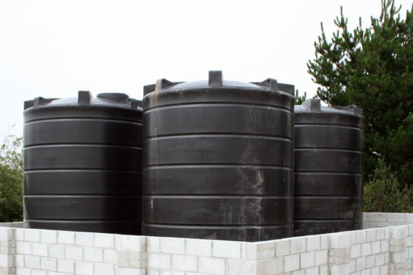 كيفية لحام خزانات مياه الفيبر جلاس | اكتشف خطوات صيانة خزانات وعمل اللحام لحماية خزانات المياه من تسرب الماء