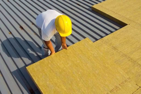 كيفية عزل الاسطح بالصوف الصخري | اكتشف خطوات العزل الحراري للأسقف المباني باستخدام الصوف