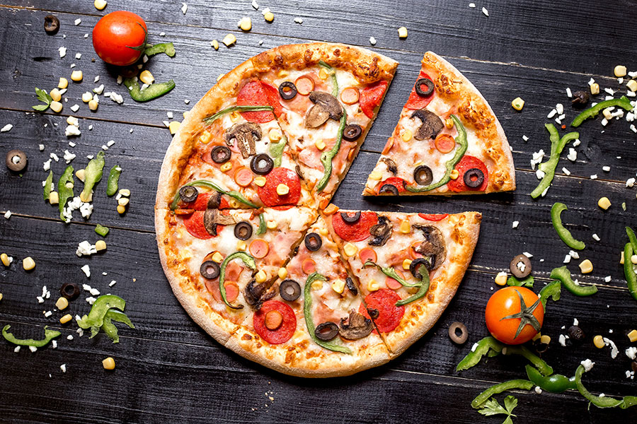 طريقة عمل البيتزا الهشة الطرية بالأطراف المحشوة زي المطاعم | اكتشف خطوات تحضير صوص بيتزا