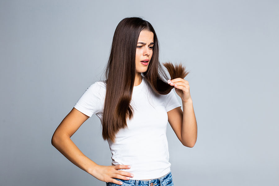 وصفات لمنع تساقط الشعر في المنزل | اكتشفي أفضل خلطات مجربة لعلاج سقوط شعرك وتطويله