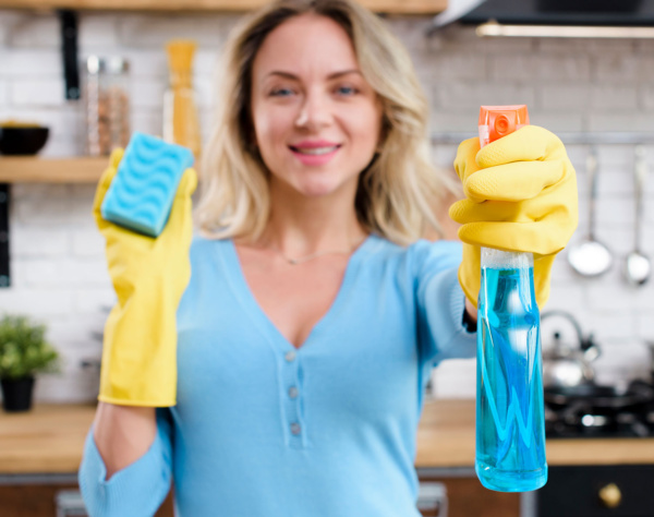 شركة تنظيف منازل بالرس – خصومات مميزة حتى ٣٠٪ على خدمات النظافة العامة وتطهير خزان الماء